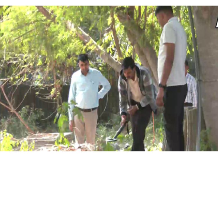 श्रद्धा हत्याकांड : दिल्ली पुलिस ने छतरपुर स्थित घर से पीड़िता के कपड़े किए बरामद